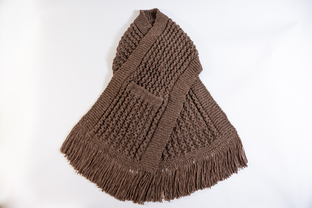 Chalina diseñada por Karen Mitre – marrón